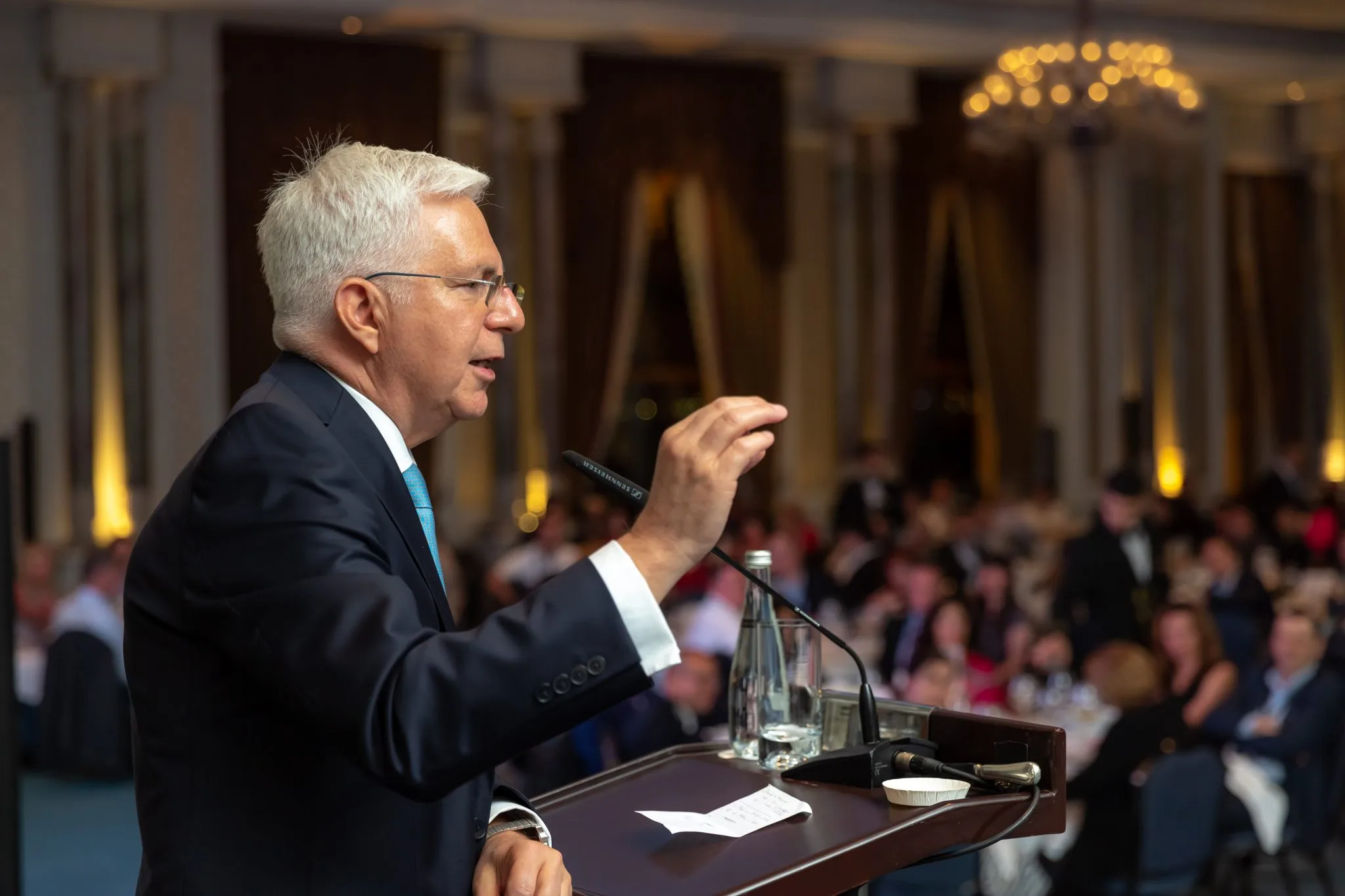 Bodo Schlegelmilch speaking at an AMBA & BGA event