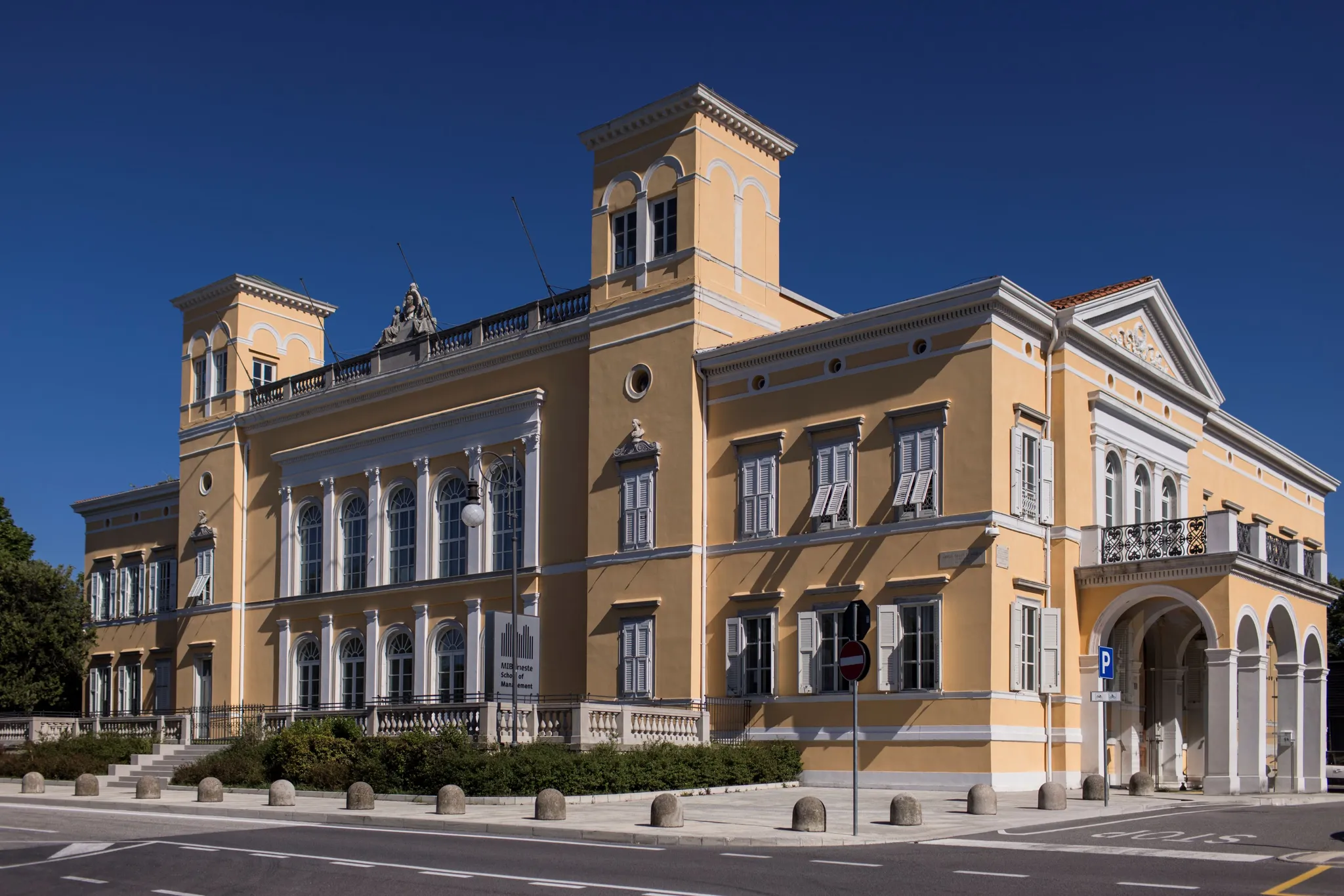 Ferdinandeo Palace MIB Trieste Front